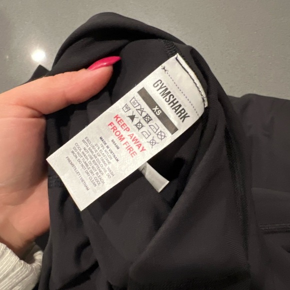 Gymshark fold over cropped pants - Picture 3 of 4